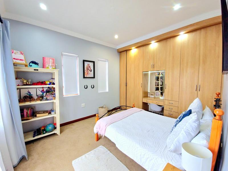4 Bedroom Property for Sale in Hartbeespoort Rural North West